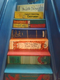 book stairs tiger